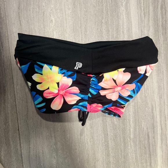 Victoria Secret Gym to Seim - Picture 2 of 7